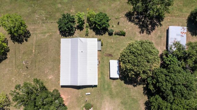 11755 E State Highway 21, Crockett, TX 75835