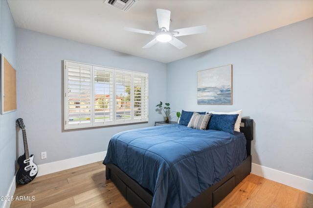 521 E CANTERBURY Lane, Phoenix, AZ 85022