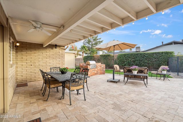 521 E CANTERBURY Lane, Phoenix, AZ 85022