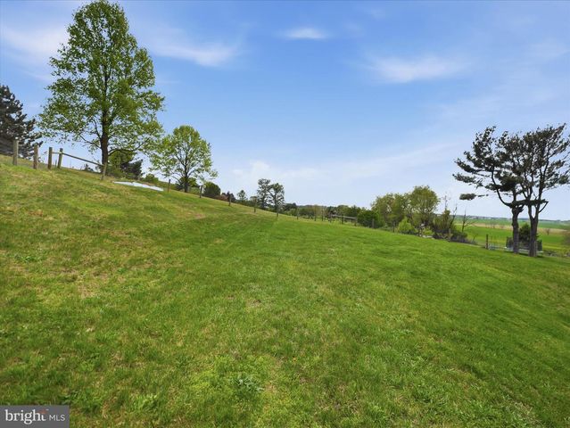 6270 BIKLE RD, Chambersburg, PA 17202