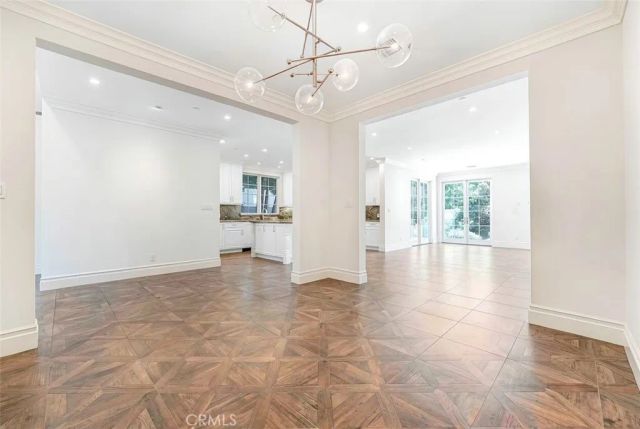 1714 W Oak, Burbank, CA 91506