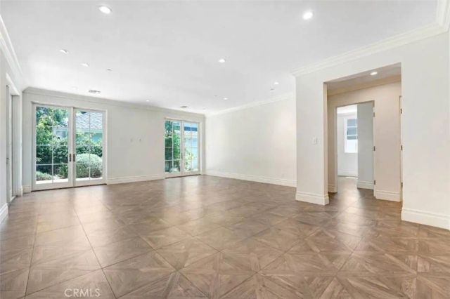 1714 W Oak, Burbank, CA 91506