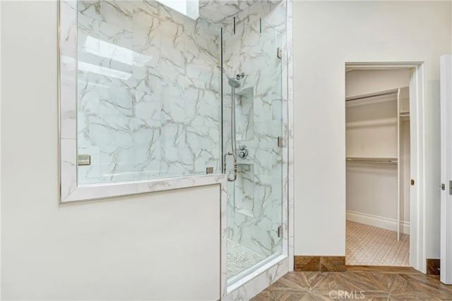 1714 W Oak, Burbank, CA 91506