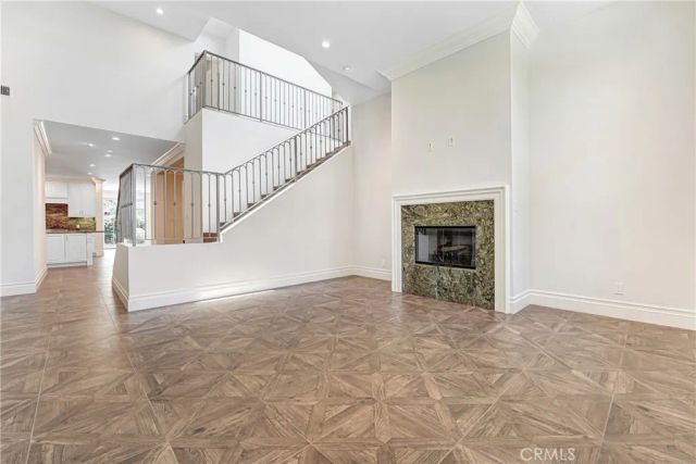 1714 W Oak, Burbank, CA 91506
