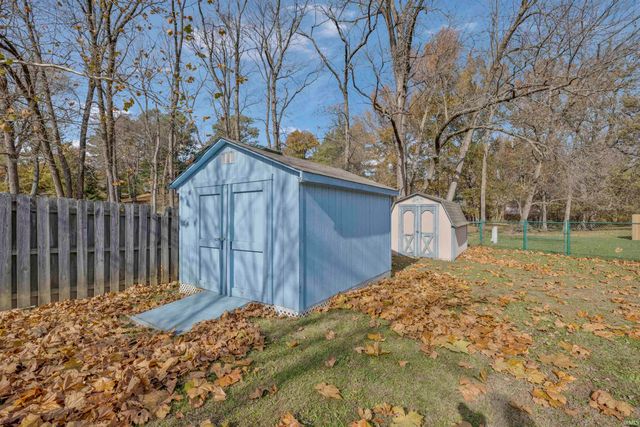 3116 Roselawn Drive, Evansville, IN 47711