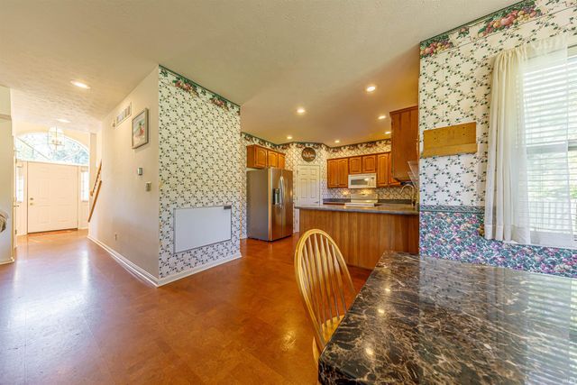 3116 Roselawn Drive, Evansville, IN 47711
