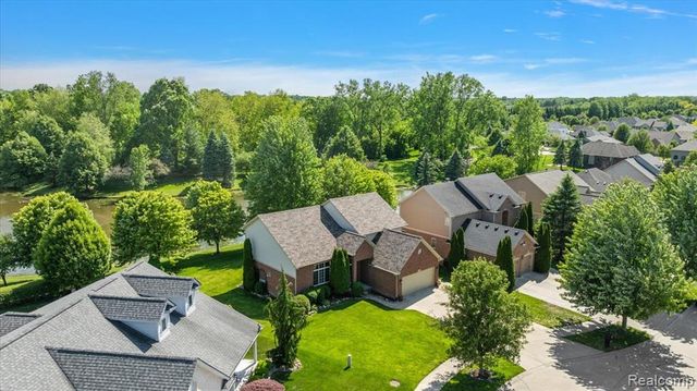 8698 Paul Drive, Washington, MI 48094