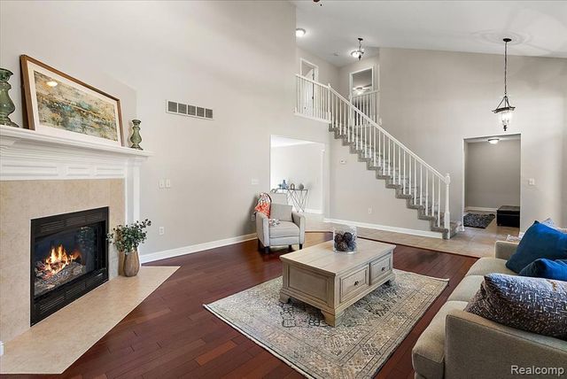8698 Paul Drive, Washington, MI 48094