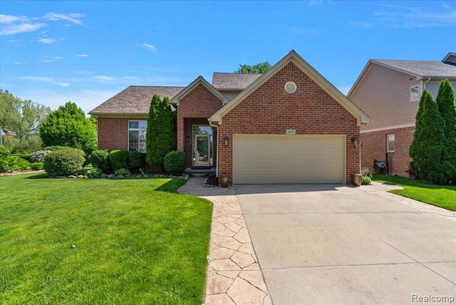 8698 Paul Drive, Washington, MI 48094