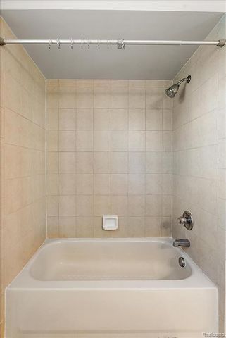 8698 Paul Drive, Washington, MI 48094
