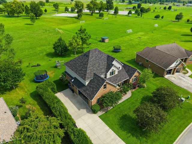 133 Ash Brook, Harrodsburg, KY 40330