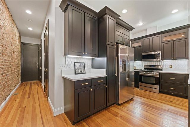 1302 Main Street, Cincinnati, OH 45202