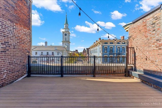 1302 Main Street, Cincinnati, OH 45202