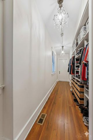 1302 Main Street, Cincinnati, OH 45202