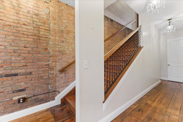 1302 Main Street, Cincinnati, OH 45202