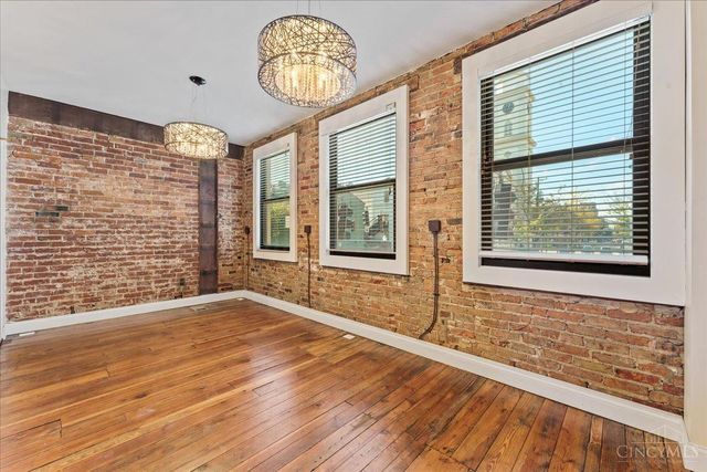 1302 Main Street, Cincinnati, OH 45202