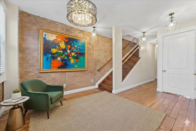 1302 Main Street, Cincinnati, OH 45202