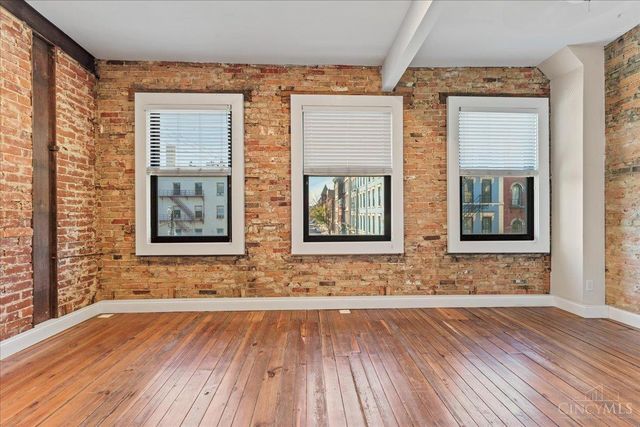 1302 Main Street, Cincinnati, OH 45202