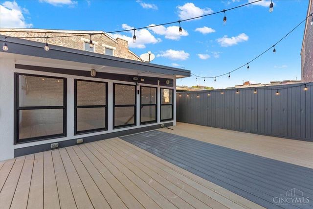 1302 Main Street, Cincinnati, OH 45202