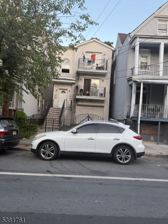 166 S 11Th St, Newark City, NJ 07107