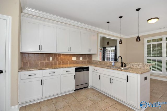 4824 Cove Valley Drive SE, Owens Cross Roads, AL 35763
