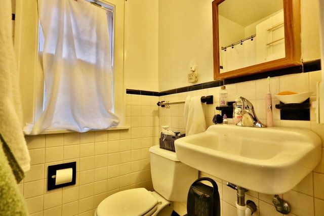 1632 Madison Street, Madison, WI 53711