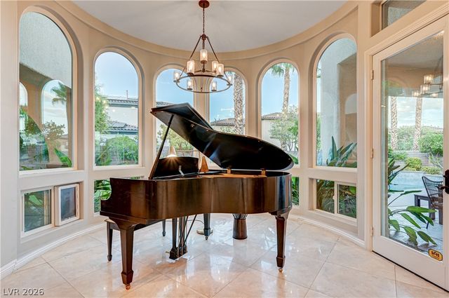 712 Tandoori Lane, Las Vegas, NV 89138