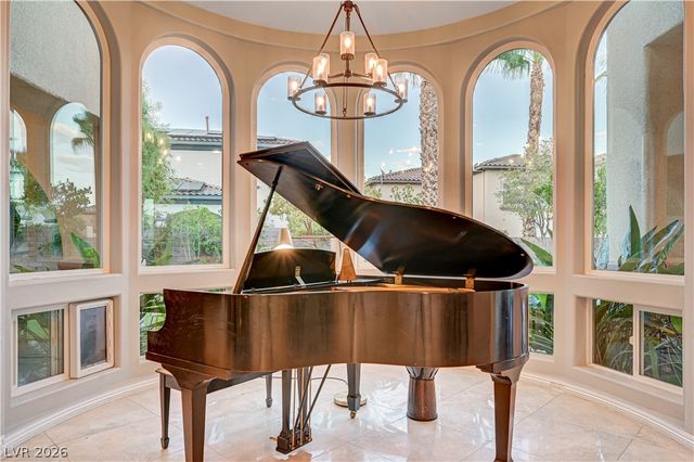 712 Tandoori Lane, Las Vegas, NV 89138