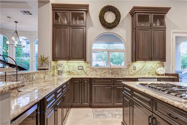 712 Tandoori Lane, Las Vegas, NV 89138