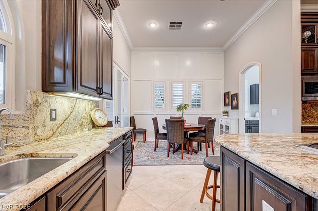 712 Tandoori Lane, Las Vegas, NV 89138