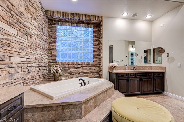 712 Tandoori Lane, Las Vegas, NV 89138