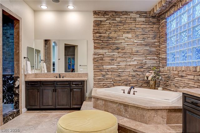 712 Tandoori Lane, Las Vegas, NV 89138