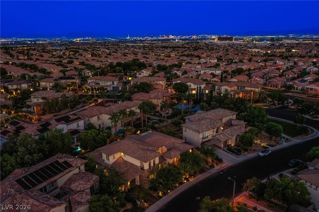 712 Tandoori Lane, Las Vegas, NV 89138