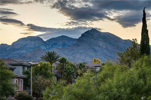 712 Tandoori Lane, Las Vegas, NV 89138