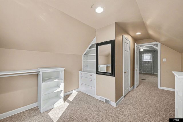 415 S Jackson Street, Papillion, NE 68046