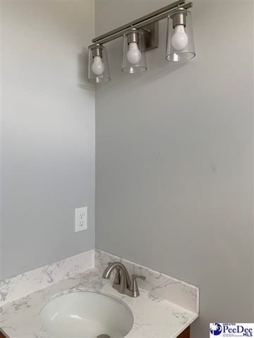 4962 E National Cemetery Road, Florence, SC 29506