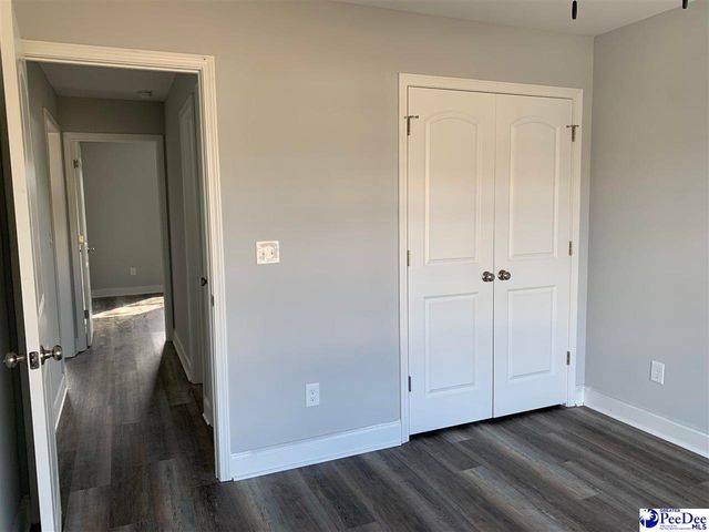 4962 E National Cemetery Road, Florence, SC 29506