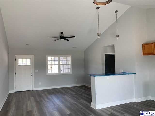 4962 E National Cemetery Road, Florence, SC 29506