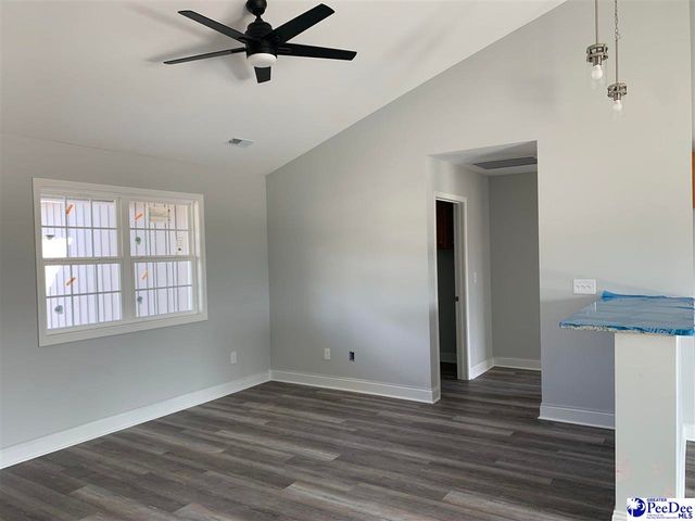 4962 E National Cemetery Road, Florence, SC 29506