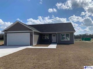 4962 E National Cemetery Road, Florence, SC 29506