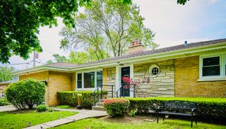 4555 Cleveland Street, Skokie, IL 60076