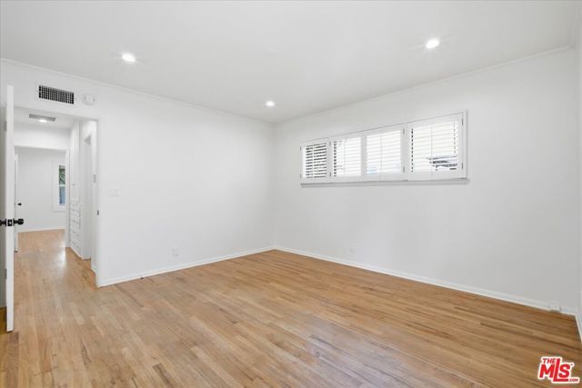 12818 Hatteras Street, Los Angeles, CA 91607