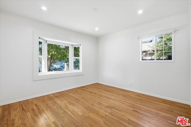 12818 Hatteras Street, Los Angeles, CA 91607