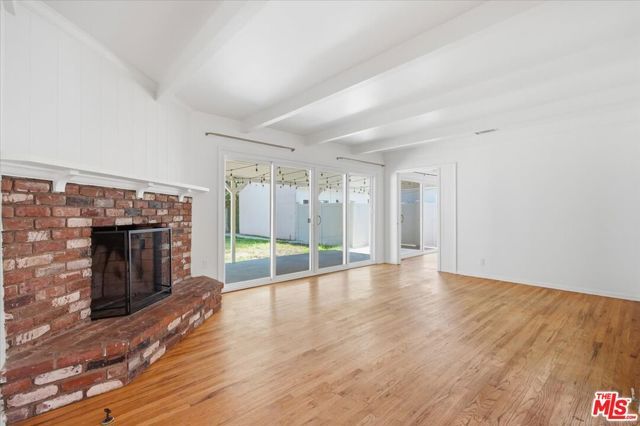 12818 Hatteras Street, Los Angeles, CA 91607