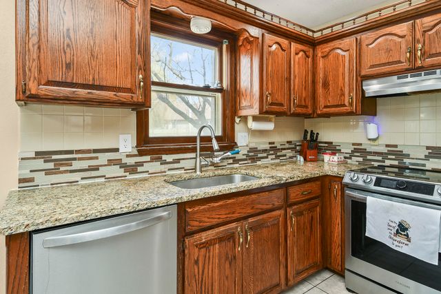 3193 W Wayland Street, Springfield, MO 65807