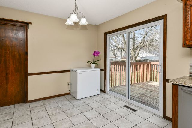 3193 W Wayland Street, Springfield, MO 65807