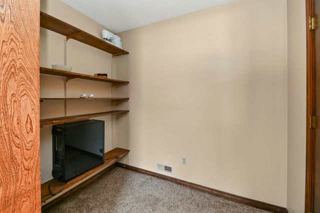 3193 W Wayland Street, Springfield, MO 65807