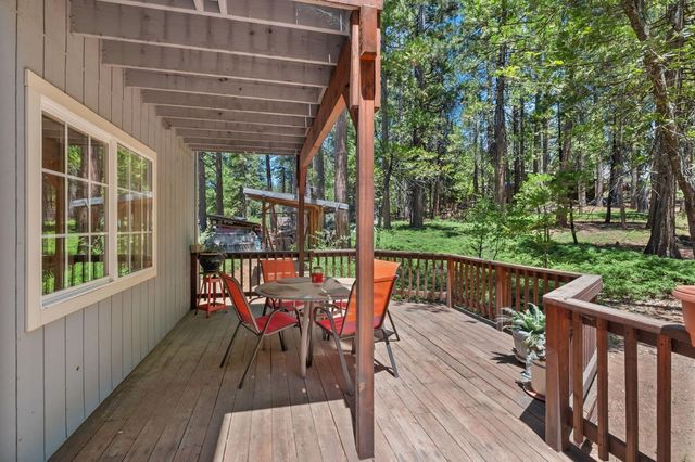 1755 Rawhide Dr, Arnold, CA 95223