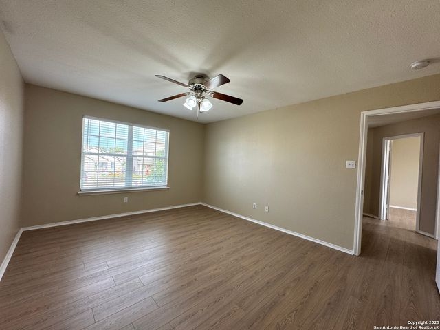 10738 Shaencrossing, San Antonio, TX 78254