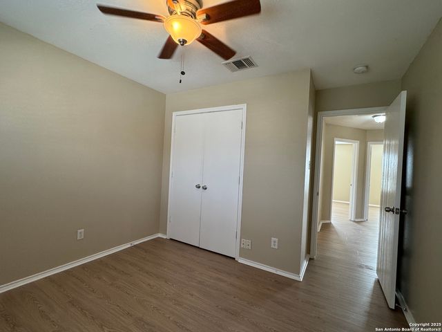 10738 Shaencrossing, San Antonio, TX 78254